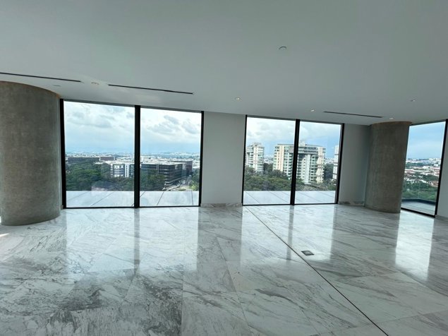 VENTA Avenida Escazú Torre 402.| Penthouse en Piso 10 de lujo. in San Rafael, Escazú, San José — $2,600,000 - Photo 3 of 20
