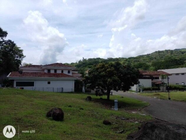 Se vende lote plano en Mora San José 25-1300 in Colón, Mora, San José — $140,000