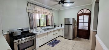 Se vende linda propiedad en las juntas de pacuar in Daniel Flores, Pérez Zeledón, San José — $395,000 - Photo 5 of 12