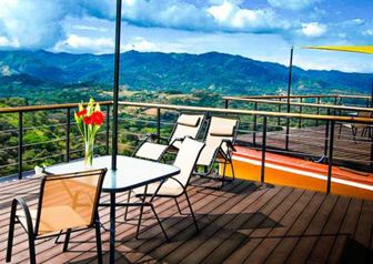 Hotel estilo boutique en Atenas en Atenas, Alajuela — $1,750,000 - Foto 2 de 12