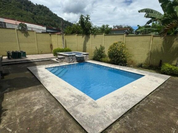 Propiedad en venta en Orosí - Gran oportunidad para vivir o inversión turística en Orosi, Paraíso, Cartago — $310