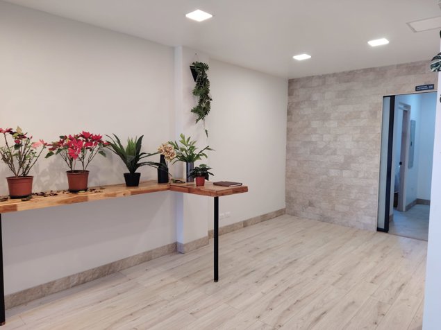 ALQUILER DE LOCAL COMERCIAL, SAN JOSE, ESCAZU, GUACHIPELIN in Escazú, San José — $1,377