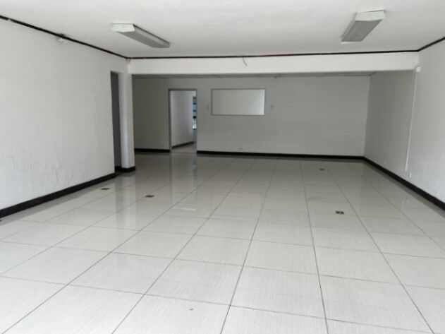 CASA COMERCIAL EN VENTA, $330.000 COD#26-727 en Mata Redonda, San José — $330,000 - Foto 3 de 9