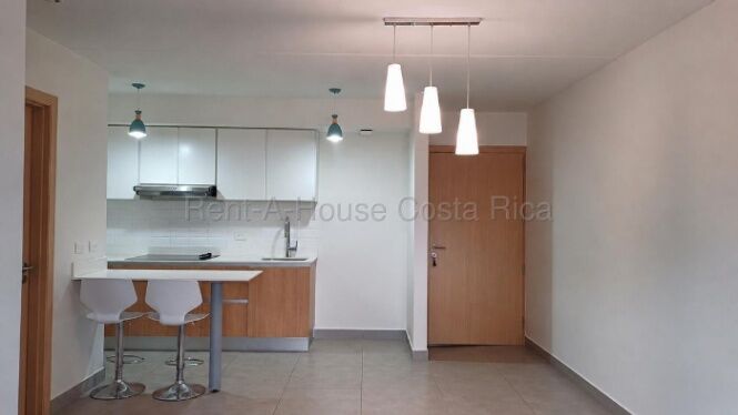 Alquiler de Apartamento en Lomas de Ayarco Sur, Curridabat. RAH 26-2215 en Tirrases, Curridabat, San José — ₡ 475 000