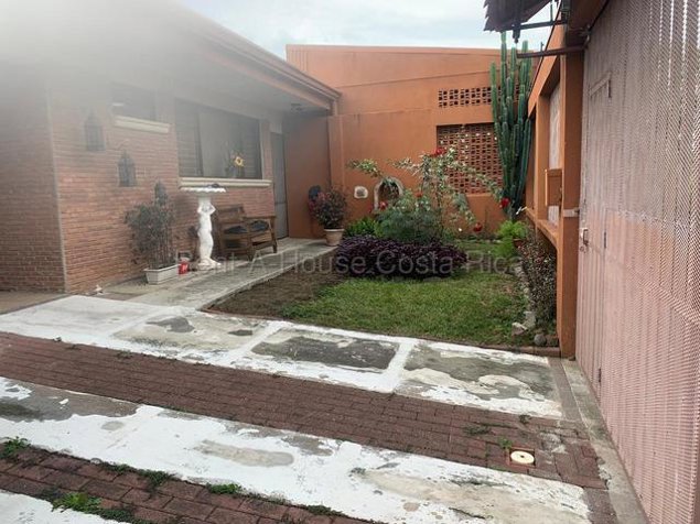 Venta de Casa en Pavas, San José. RAH 27-704 en Pavas, San José — $325,000 - Foto 3 de 12