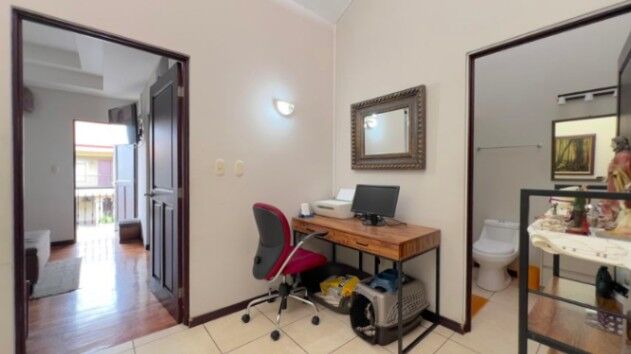 Venta de Casa en Curridabat, San José. in Curridabat, San José — $250,000