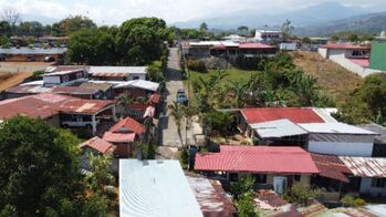 En Rebaja – Casa en Venta en el Corazón de Pérez Zeledón en San Isidro De El General, Pérez Zeledón, San José — $119,900 - Foto 5 de 18
