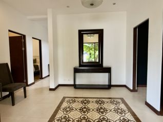 Casa en Hacienda Espinal para alquiler con o sin muebles en Guácima, Alajuela — $6,500 - Foto 2 de 20