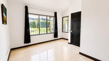 Venta de Casa en Agua Caliente, Cartago. en Aguacaliente, Cartago — 51 000 000 ₡ - Foto 5 de 17