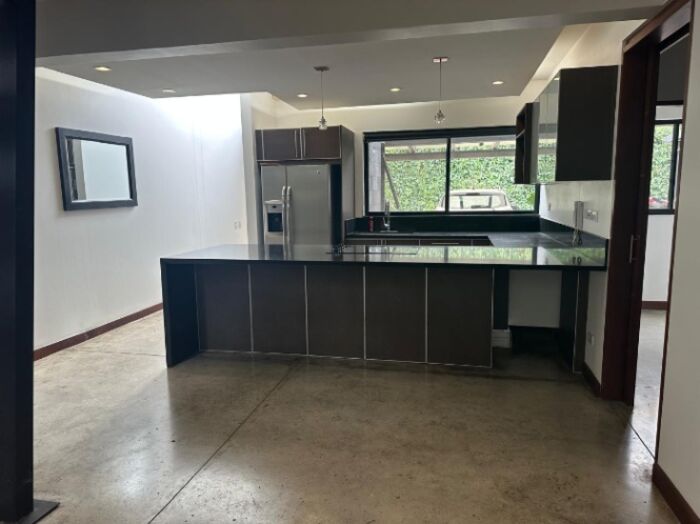 VENTA DE APARTAMENTO, SAN JOSE, SANTA ANA, RIO ORO, RESIDENCIAL LA CARAÑA  in Santa Ana, San José — $250,000
