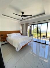 Apartamento Lujoso y Amueblado  in Quesada, San Carlos, Alajuela — $1,200 - Photo 4 of 13
