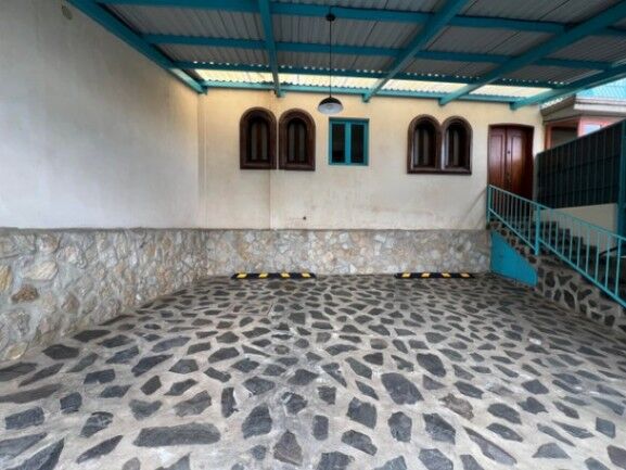 Se alquila espaciosa casa con patio en Granadilla Curridabat 25-1679 in Granadilla, Curridabat, San José — $1,700