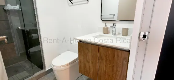 Alquiler de Hermoso Apartamento Amoblado en San José 26-1815  en Carmen, San José — $1,300