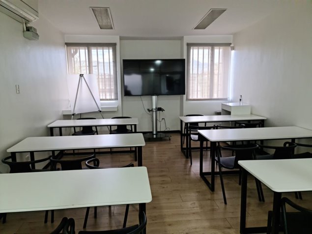 En Venta Casa Comercial ideal para oficinas. Curridabat, San José. in Curridabat, San José — $510,000 - Photo 3 of 17