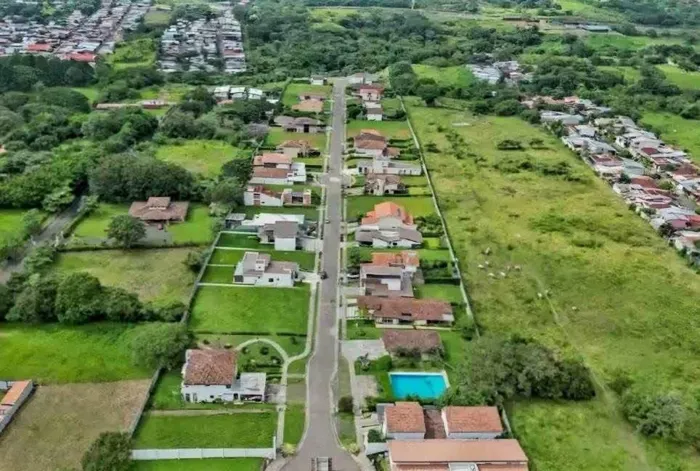 LOTE EN VENTA – CONDOMINIO LOS CASTILLOS, GUÁCIMA in Guácima, Alajuela — ₡ 48 500 000