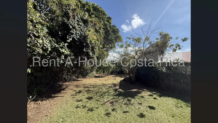 Venta de terreno de 4.243 m² con terrazas planas en Los Ángeles de San Rafael #26-1476 GS en Ángeles, San Rafael, Heredia — $300,000 - Foto 2 de 11