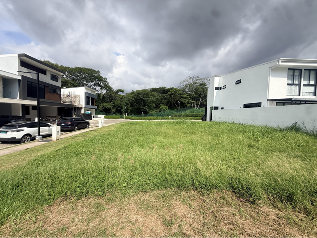 Lote de 144 m² en venta en Condominio en Santa Ana en Santa Ana, San José — $130,000