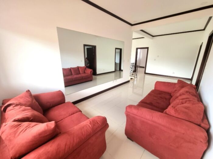 Venta de Casa + Apartamento en La Unión, Cartago. RAH 26-171 en Tres Ríos, La Unión, Cartago — $975,000