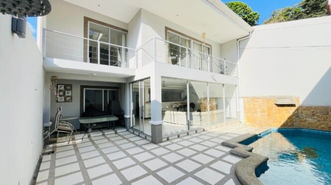 CASA DE PLAYA EN VENTA EN PUNTA LEONA in Tárcoles, Garabito, Puntarenas — $270,000