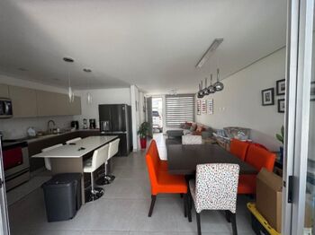 Venta de Casa en Santo Domingo de Heredia. RAH 25-1886 en Santo Tomás, Santo Domingo, Heredia — 135 000 000 ₡ - Foto 4 de 10