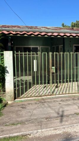 SE VENDE BELLA PROPIEDAD EN EL CENTRO DE ATENAS.  en Atenas, Alajuela — ₡ 70 000 000