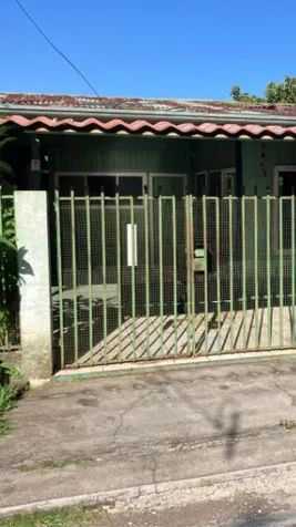SE VENDE BELLA PROPIEDAD EN EL CENTRO DE ATENAS.  in Atenas, Alajuela — ₡ 70 000 000