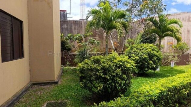 Venta de Apartamento en Moravia-La Trinidad. RAH 27-187 en La Trinidad, Moravia, San José — ₡ 47 000 000