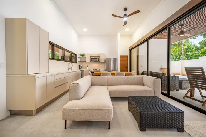 Casa Pinilla Napi | Vida tropical en una zona costera de alto crecimiento en Santa Cruz, Guanacaste — $399,000 - Foto 3 de 26