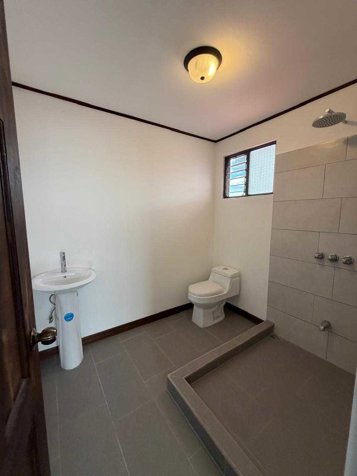 Casa en Residencial la Giralda en Alajuela en Alajuela — ₡ 110 000 000 - Foto 3 de 29