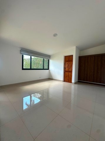 Casa en Alquiler - Rorhmoser. in Pavas, San José — $2,800 - Photo 3 of 15