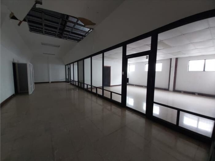 ALQUILER DE LOCAL COMERCIAL, SAN JOSE, CENTRO COMERCIAL SABANA SUR. en Mata Redonda, San José — ₡ 4 524 000