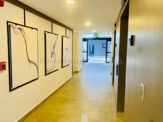 Venta de Apartamento AMUEBLADO en Sky House-San Sebastián, San José. RAH 27-462 en San Sebastián, San José — $205,000 - Foto 3 de 17