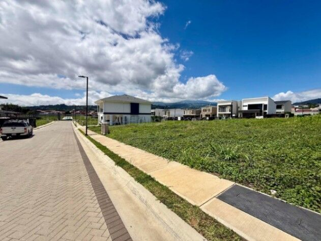 Venta de Lote en Sánchez de Curridabat. en Sánchez, Curridabat, San José — $169,400