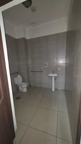 Alquiler, Local Comercial, San José, Rohrmoser en Mata Redonda, San José — $2,500 - Foto 2 de 12