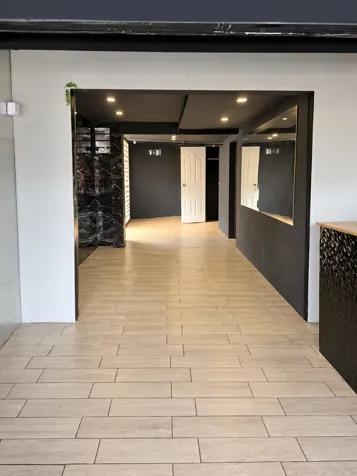 COMMERCIAL SPACE FOR RENT – LA CALIFORNIA NEIGHBORHOOD, SAN JOSÉ in Catedral, San José — $1,600 - Photo 3 of 7