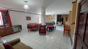Venta de Amplia y Acogedora Casa en Heredia / JB OFC Mls. 25-1440 en San Pablo, Barva, Heredia — $421,783 - Foto 5 de 28