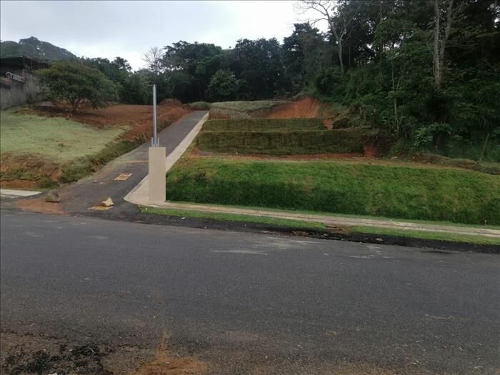 BELLÍSIMA PROPIEDAD EN DESAMPARADOS. en San Juan De Dios, Desamparados, San José — ₡ 32 000 000