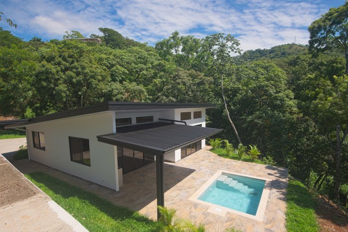 Casa mágica en comunidad privada Vistas Guacimo in Atenas, Alajuela — $479,000