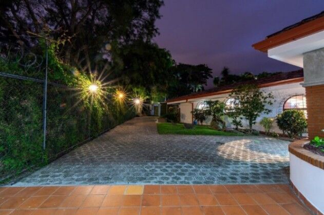 MLS-25-1013 LS ALQUILER CASA SAN RAFAEL ESCAZU  in San Rafael, Escazú, San José — $4,500