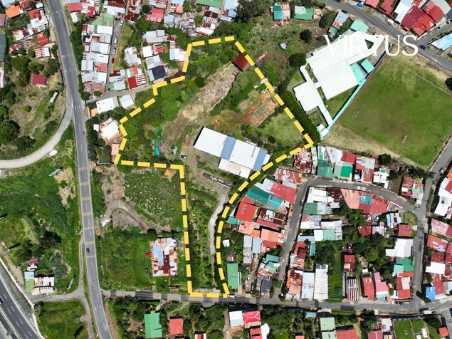 Propiedad En Venta Con Acceso Directo a Autopista, Ochomogo en San Nicolás, Cartago — $500,000 - Foto 3 de 11