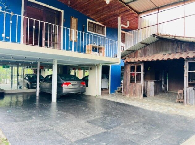 VENTA DE CASA CON RANCHO BBQ EN SANTO DOMINGO DE HEREDIA.  en Pará, Santo Domingo, Heredia — ₡ 110 000 000