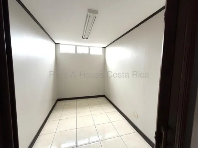 Building for Rent in Catedral-San José. RAH 26-1836 REDUCED PRICE in Catedral, San José — $3,600 - Photo 2 of 6