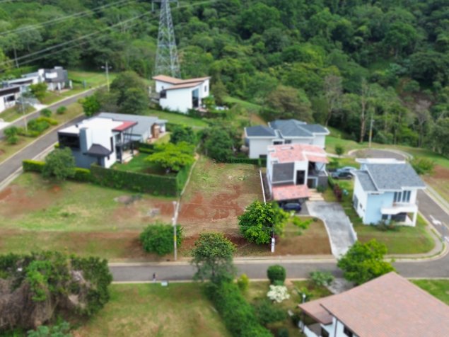 Se Vende Lote - Condominio Hacienda Natura, Naranjo in Naranjo, Alajuela — ₡ 45 000 000 - Photo 2 of 5
