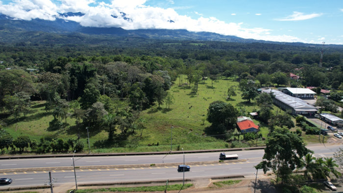 Propiedad Comercial con Excelente Localización en Perez Zeledon in Daniel Flores, Pérez Zeledón, San José — $3,258,542