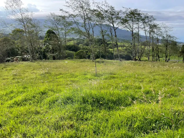 VENTA DE LOTE, HEREDIA, VARABLANCA in Vara Blanca, Heredia — $288,060 - Photo 3 of 14