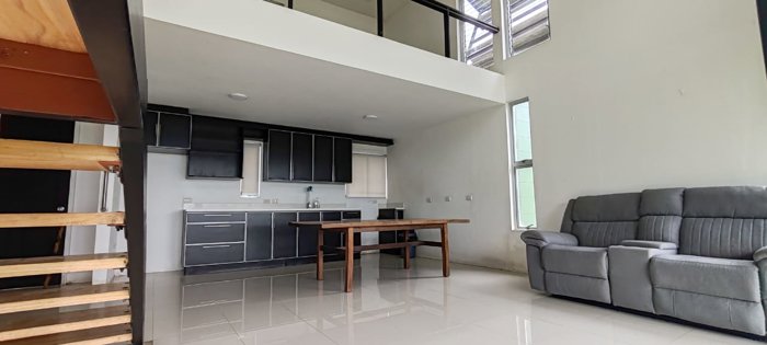 Venta Casa Moderna con Amplio Terreno en San Isidro de Heredia in San Isidro, Heredia — ₡ 125 000 000 - Photo 3 of 24