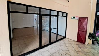 Espacio Versátil para Oficina o Comercio en Venta en Plaza Coral, Jacó in Jacó, Garabito, Puntarenas — $70,000 - Photo 2 of 11