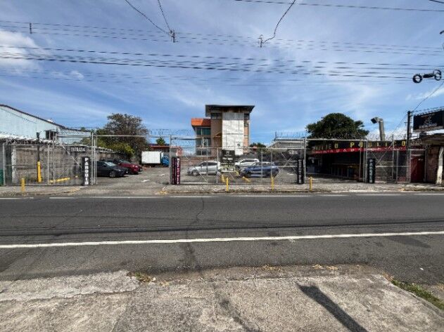 Parqueo en venta en Guadalupe, ¡gran oportunidad de inversión!  en Guadalupe, Goicoechea, San José — $750,000