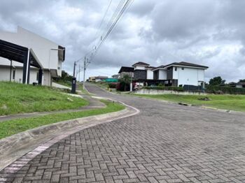 Venta de Lote en La Guácima, Alajuela. RAH 26-565 en Guácima, Alajuela — $100,000 - Foto 4 de 11