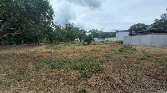 Venta de Lote Residencial de Topografía Plana en Desamparados, San José. RAH 26-416 en San Miguel, Desamparados, San José — ₡ 28 500 000